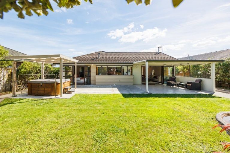 Photo of property in 7 Rosebank Avenue, Kelvin Grove, Palmerston North, 4414