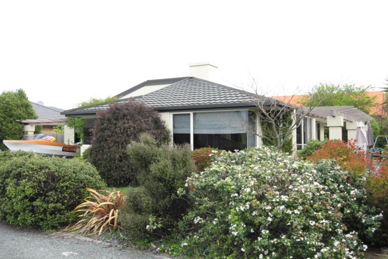 Photo of property in 10 Hoult Crescent, Monaco, Nelson, 7011