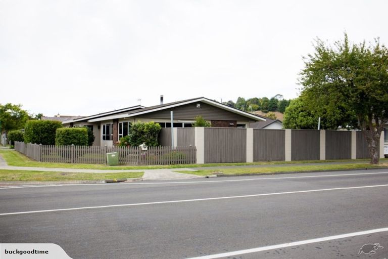 Photo of property in 10 Harpham Street, Taradale, Napier, 4112