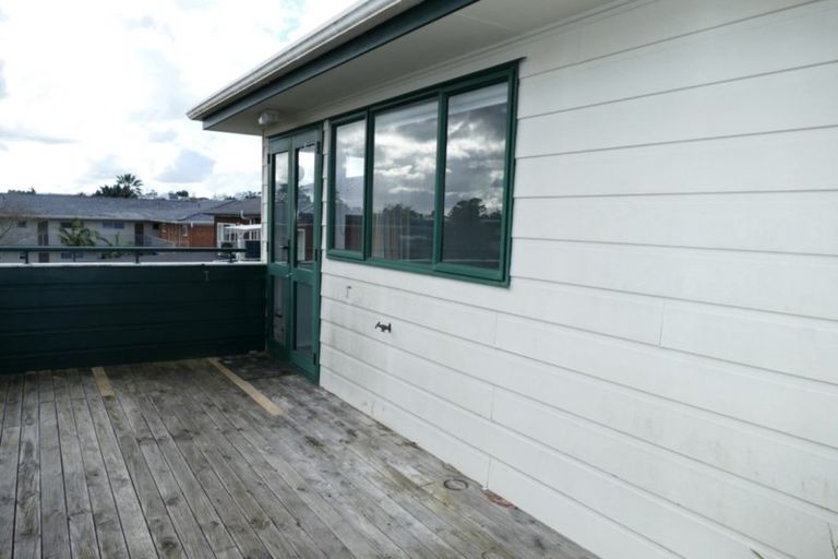 Photo of property in 77 Lake Road, Devonport, Auckland, 0622