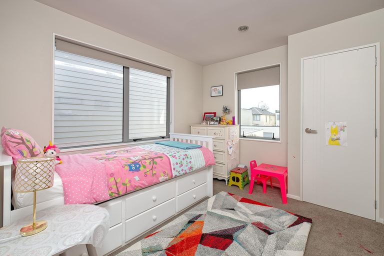 Photo of property in 15 Mcginty Street, Takanini, 2112