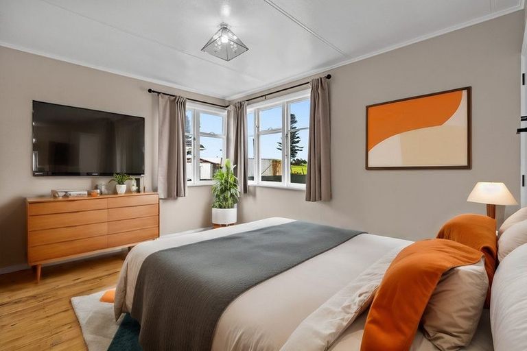 Photo of property in 16 Manchester Street, Patea, 4520