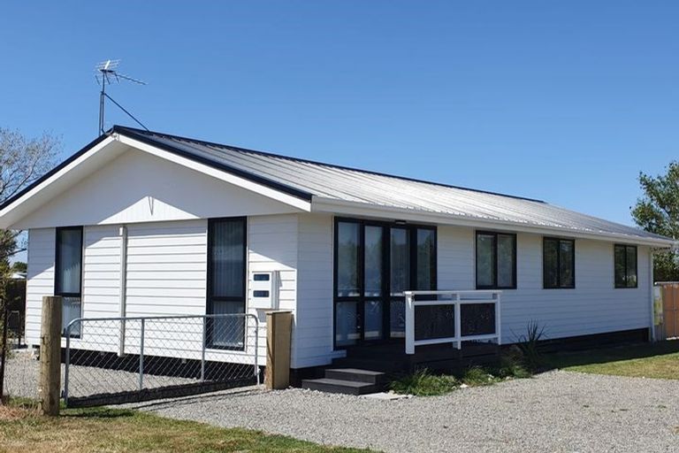 Photo of property in 9 Mckerrow Place, Featherston, 5710