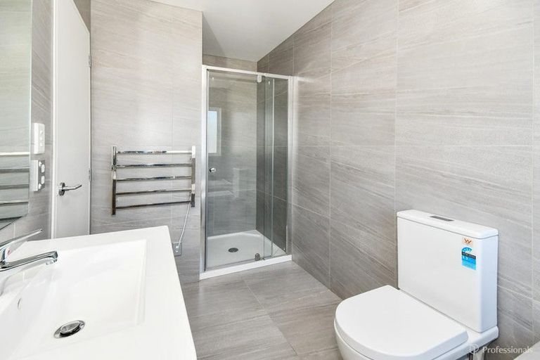 Photo of property in 65a Tawhiti Road, Pukekohe, 2120