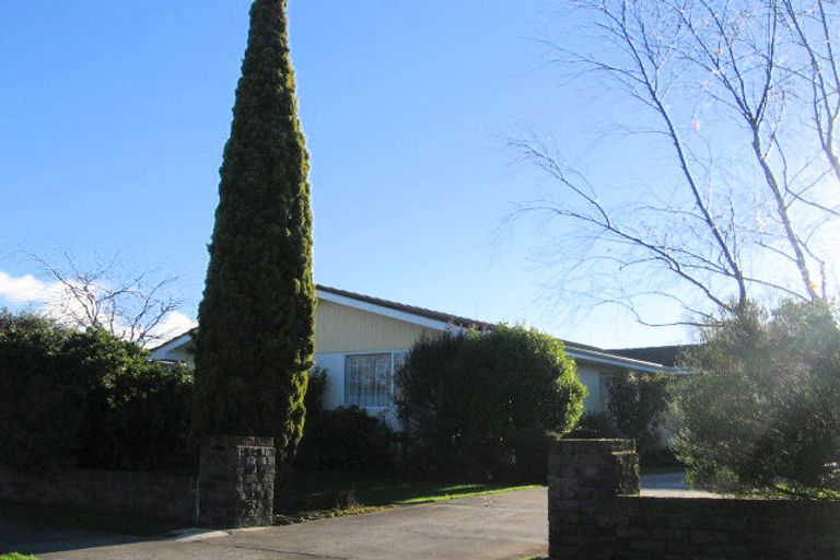 Photo of property in 72 John F Kennedy Drive, Milson, Palmerston North, 4414