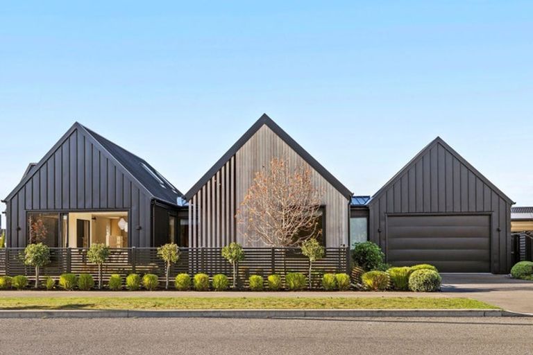 Photo of property in 121 Claridges Road, Casebrook, Christchurch, 8051