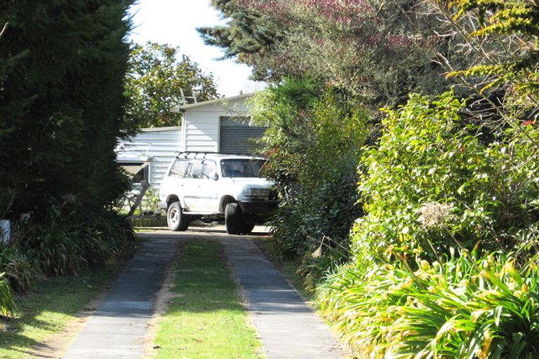Photo of property in 30 Candu Lane, Kinloch, Taupo, 3377