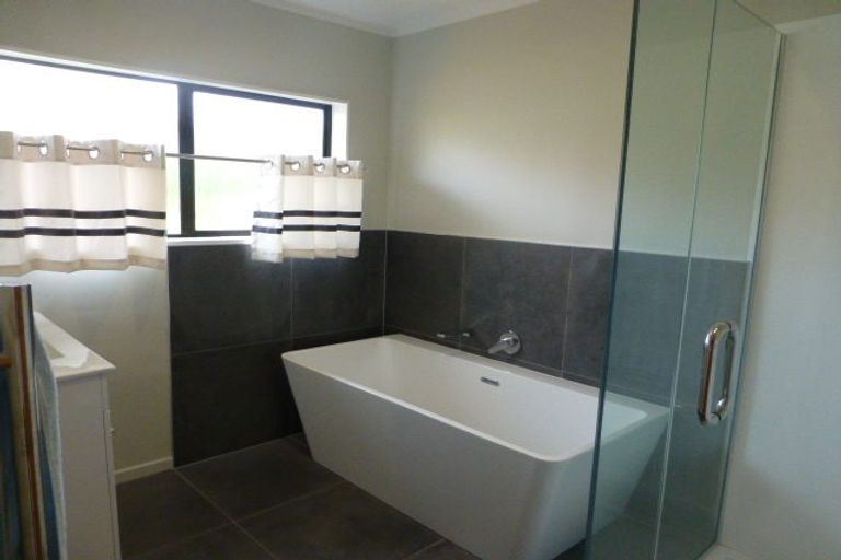 Photo of property in 2/87 Cook Street, Howick, Auckland, 2014