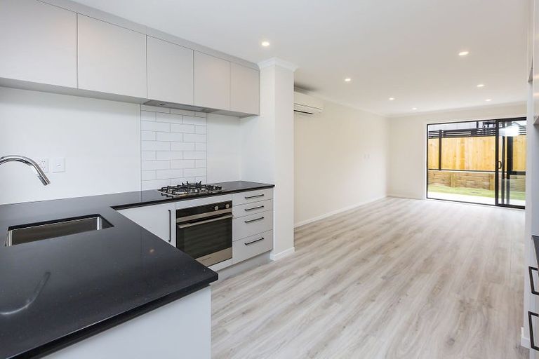 Photo of property in 38 Dahl Drive, Wallaceville, Upper Hutt, 5018