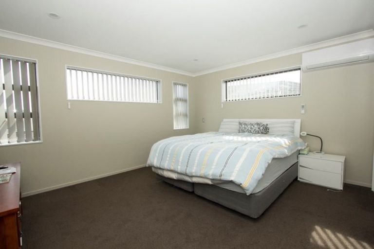 Photo of property in 43b Redoubt Road, Goodwood Heights, Auckland, 2105