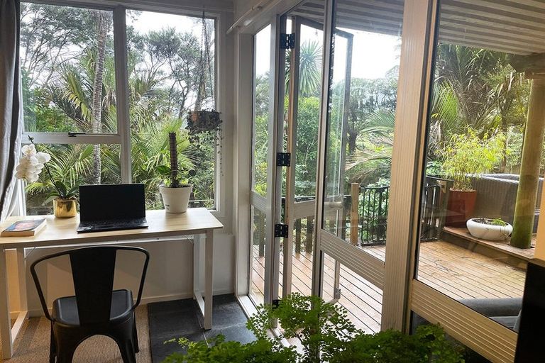 Photo of property in 53 Tainui Road, Titirangi, Auckland, 0604