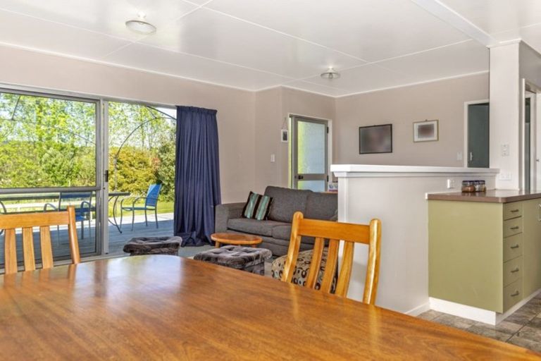 Photo of property in 172 Whatatutu Road, Te Karaka, 4094