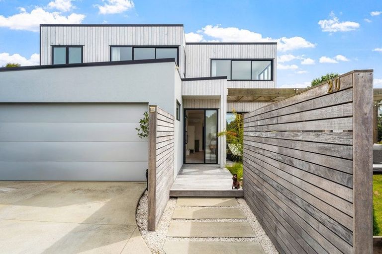 Photo of property in 20 Sunrise Boulevard, Snells Beach, 0920