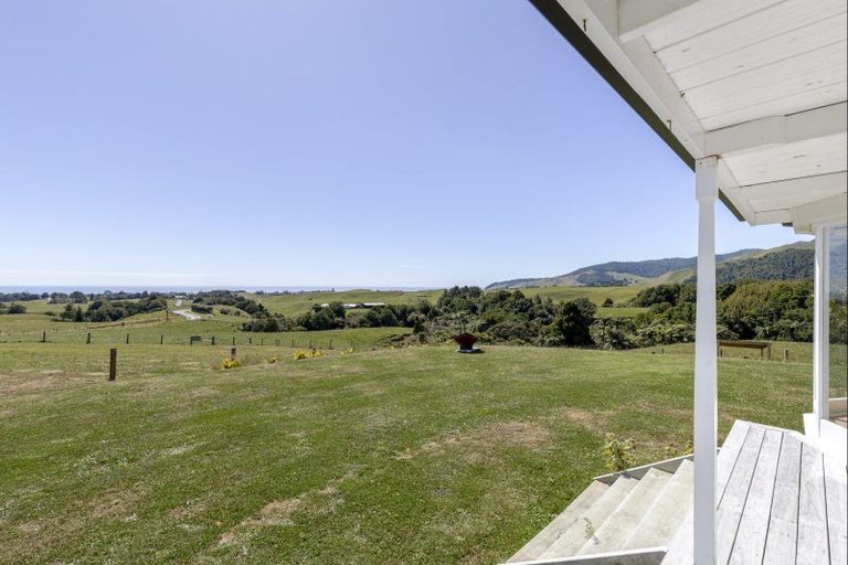 Photo of property in 207 Upper Pitone Road, Pitone, New Plymouth, 4374