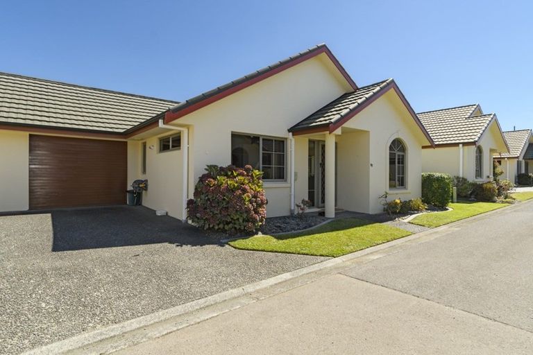 Photo of property in Orange Grove Village, 14/22 Pyes Pa Road, Pyes Pa, Tauranga, 3112