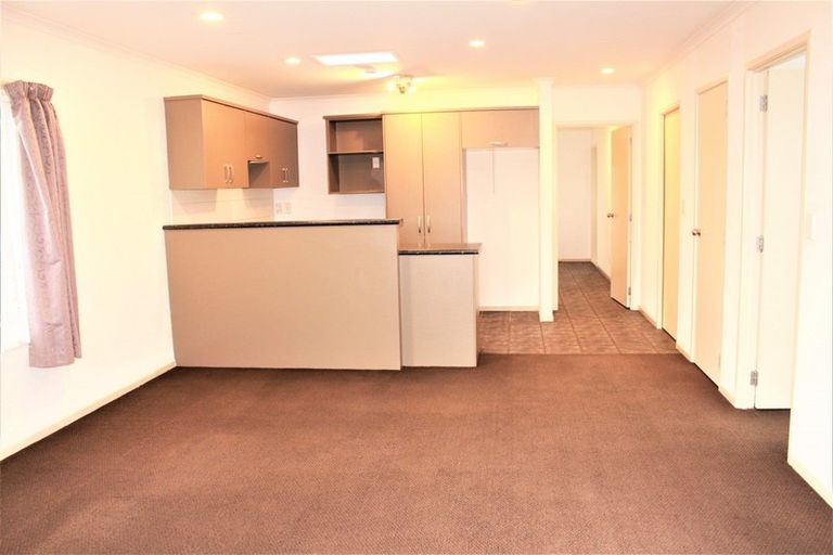 Photo of property in 4/201 Massey Street, Frankton, Hamilton, 3204