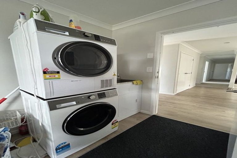 Photo of property in 2 Pakati Lane, Papamoa, 3118