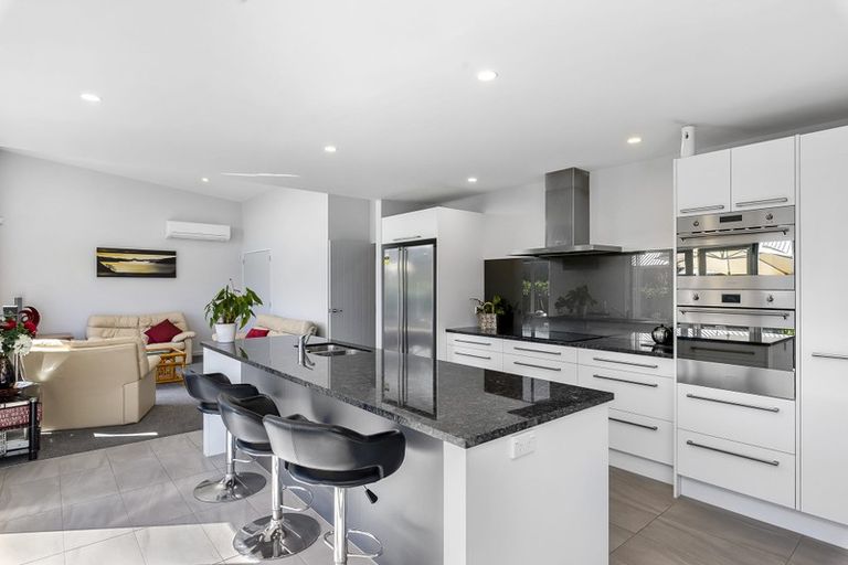 Photo of property in 242 Peka Peka Road, Peka Peka, Waikanae, 5391