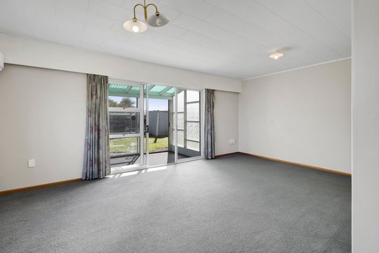 Photo of property in 2a Seyton Street, Stratford, 4332