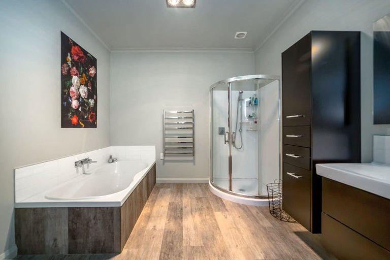 Photo of property in 490 Ngaumu Road, Ngaumu, Masterton, 5890