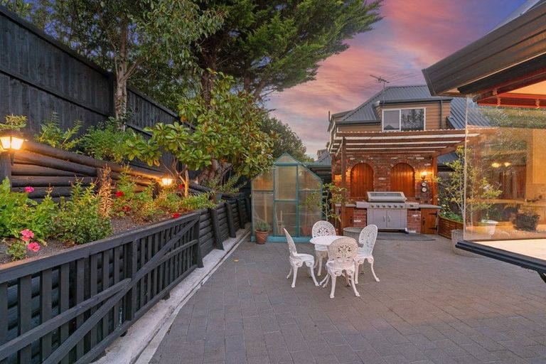 Photo of property in 4 Pentonville Close, Westmorland, Christchurch, 8025