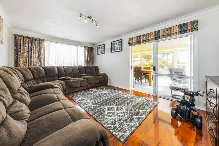 Photo of property in 28 Boundary Road, Opaheke, Papakura, 2113