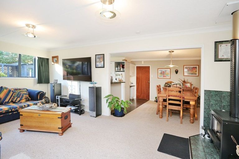 Photo of property in 36 West Plains Road, Waikiwi, Invercargill, 9810