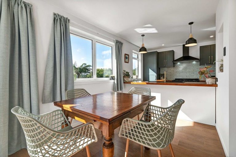 Photo of property in 109 Frankley Road, Frankleigh Park, New Plymouth, 4310