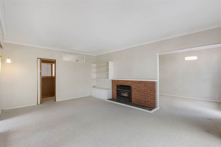 Photo of property in 6 Raines Avenue, Forrest Hill, Auckland, 0620