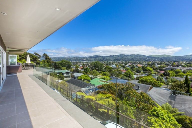 Photo of property in 14 Chanel Grove, Waterloo, Lower Hutt, 5011