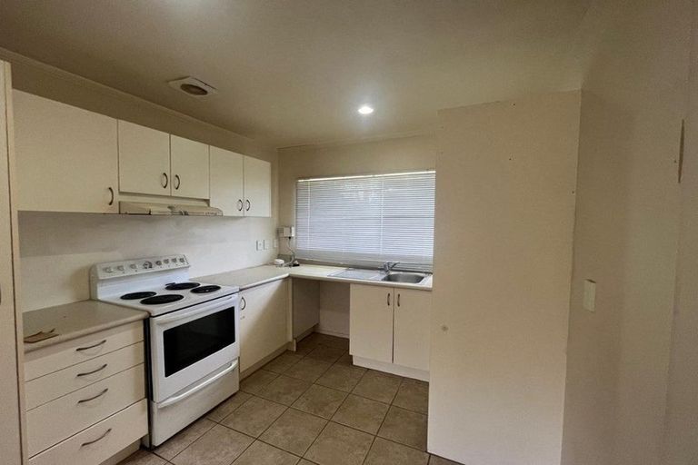 Photo of property in 30 Carlas Way, Ranui, Auckland, 0612