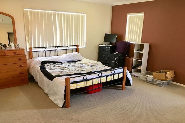 Photo of property in 1 Kestev Drive, Flat Bush, Auckland, 2016