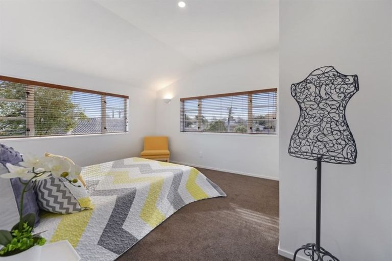 Photo of property in 139 Wilsons Road, Saint Martins, Christchurch, 8022