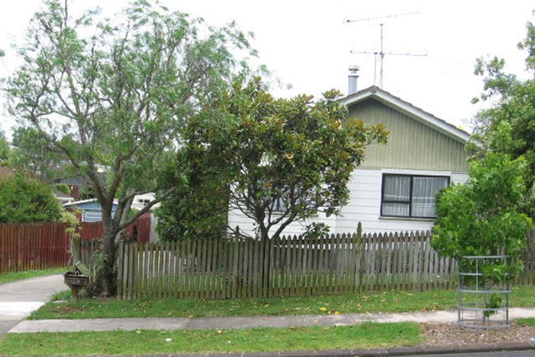 Photo of property in 30 Beechdale Crescent, Pakuranga Heights, Auckland, 2010