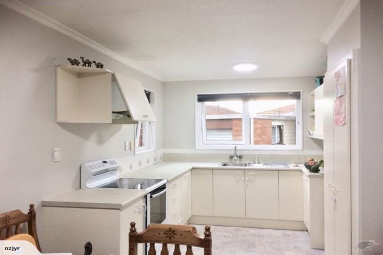 Photo of property in Birchdale Courts, 9/69a Yaldhurst Road, Sockburn, Christchurch, 8042