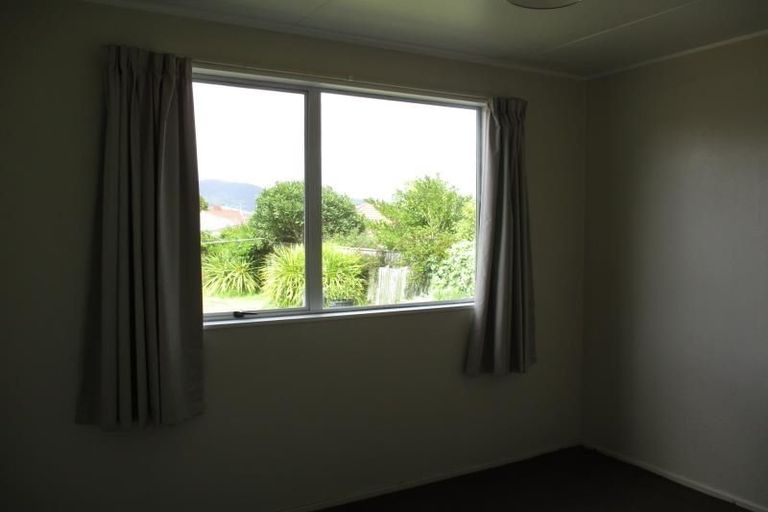 Photo of property in 50 Eatwell Avenue, Paraparaumu Beach, Paraparaumu, 5032