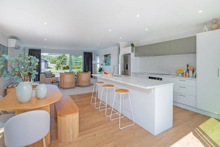 Photo of property in 43 Longreach Drive, Cooks Beach, Whitianga, 3591