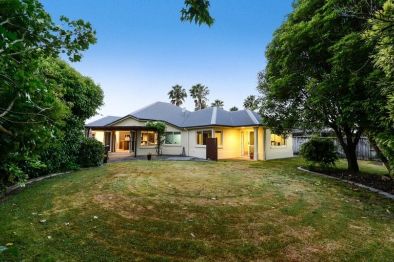 Photo of property in 5 Drumfearn Place, Rototuna, Hamilton, 3210