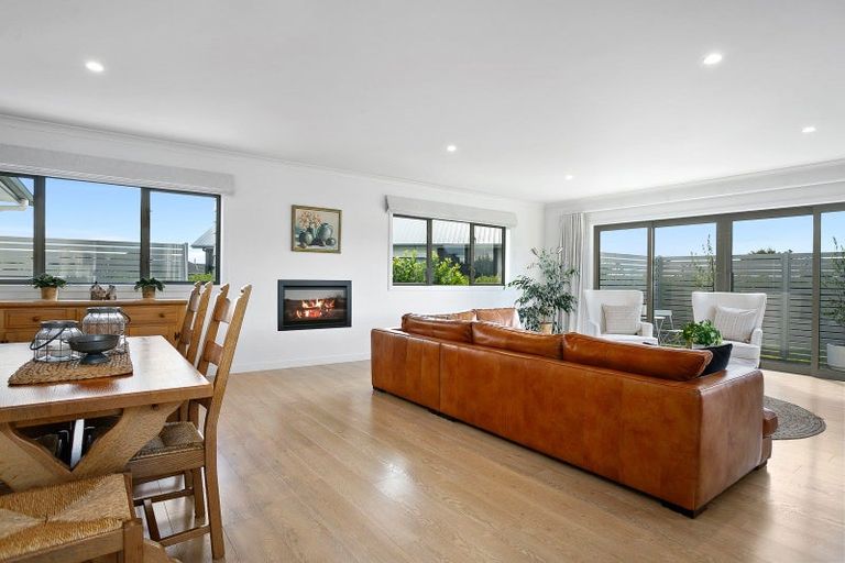 Photo of property in 18 Mike Smith Drive, Cambridge, 3434