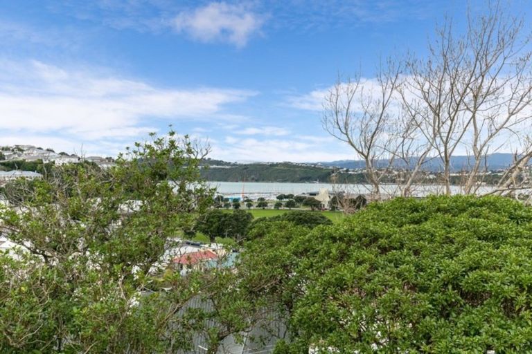 Photo of property in 7 Crawford Road, Kilbirnie, Wellington, 6022