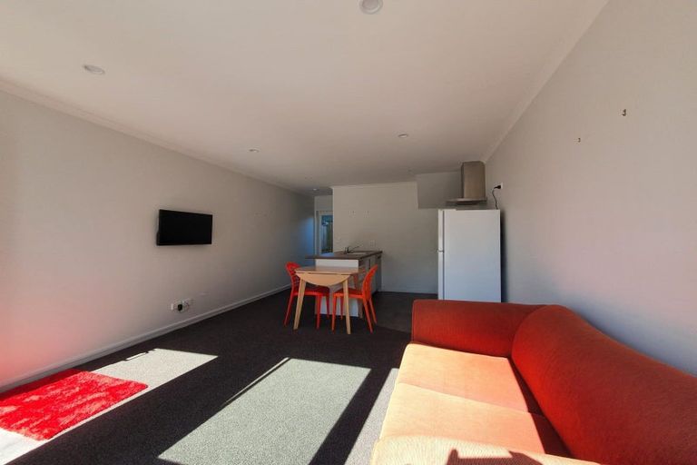 Photo of property in 9/10 Burrows Place, Frankton, Hamilton, 3204