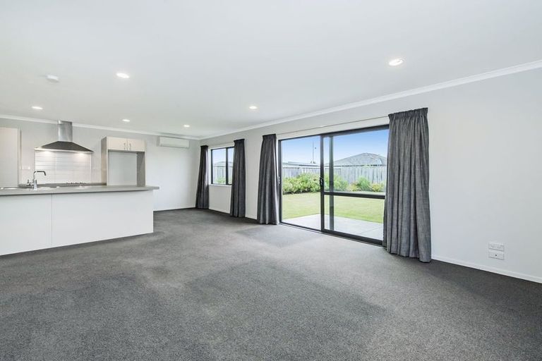 Photo of property in 27 Pakohe Street, Pegasus, 7612