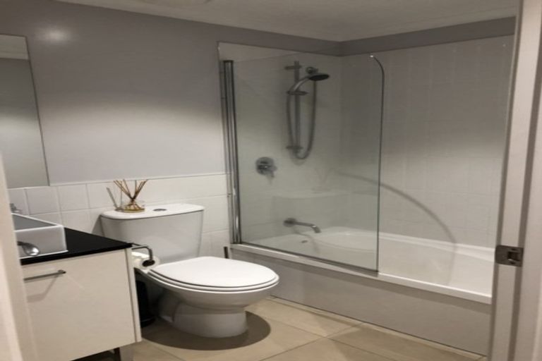 Photo of property in Algarve Apartments, 107/332 Maunganui Road, Mount Maunganui, 3116