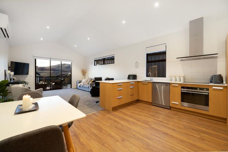 Photo of property in 5a Glenelg Lane, Jacks Point, 9371