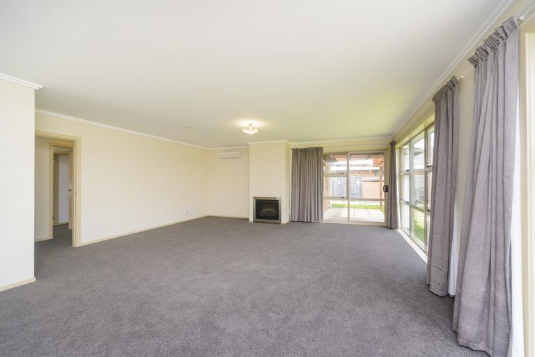Photo of property in 7 Angelina Way, Kelvin Grove, Palmerston North, 4414