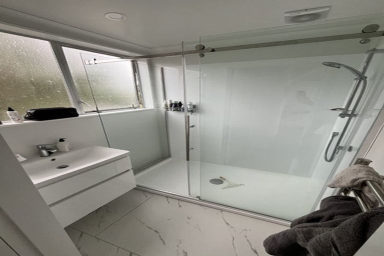 Photo of property in 1/8 Azimuth Place, Whitby, Porirua, 5024