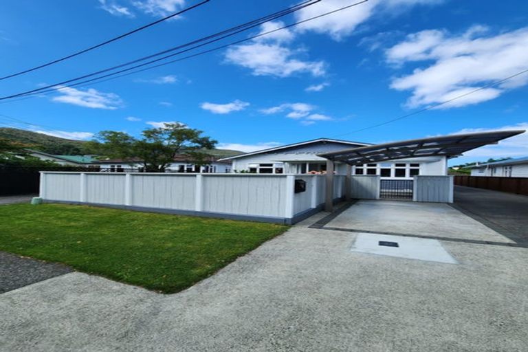 Photo of property in 1/6 Burnside Street, Waterloo, Lower Hutt, 5011