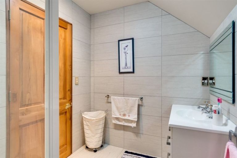 Photo of property in 238 Poraiti Road, Poraiti, Napier, 4182