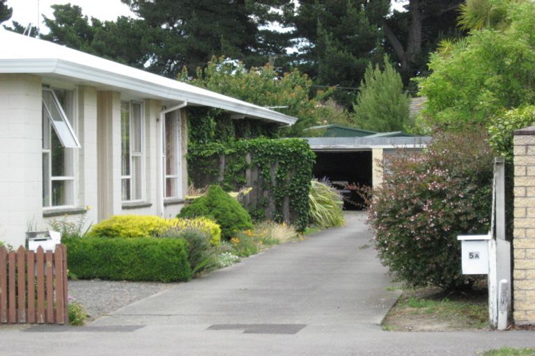 Photo of property in 2/5 Kuaka Crescent, Bromley, Christchurch, 8062