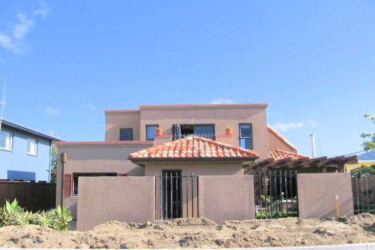 Photo of property in 80 Karewa Parade, Papamoa Beach, Papamoa, 3118